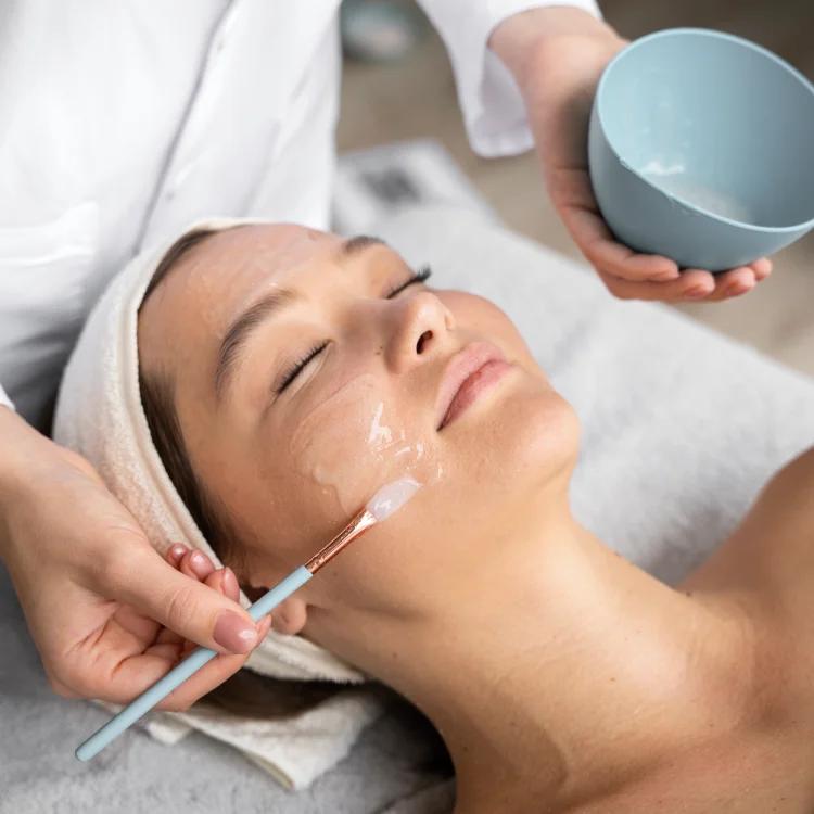 Signature Renewal Facial
